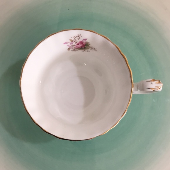 Vintage Royal Albert Lavender Rose trio, teacup, saucer, cake plate - Picture 12 of 13